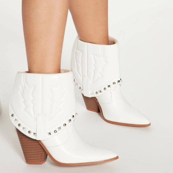 Pointed-toe Studded Booties - Picture 2 of 4